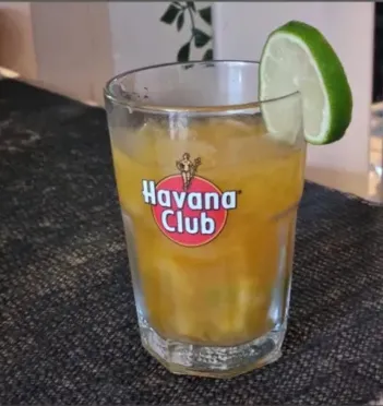 Bar avec cocktail fait maison, Fleury-Les-Aubrais, Le Tamariz